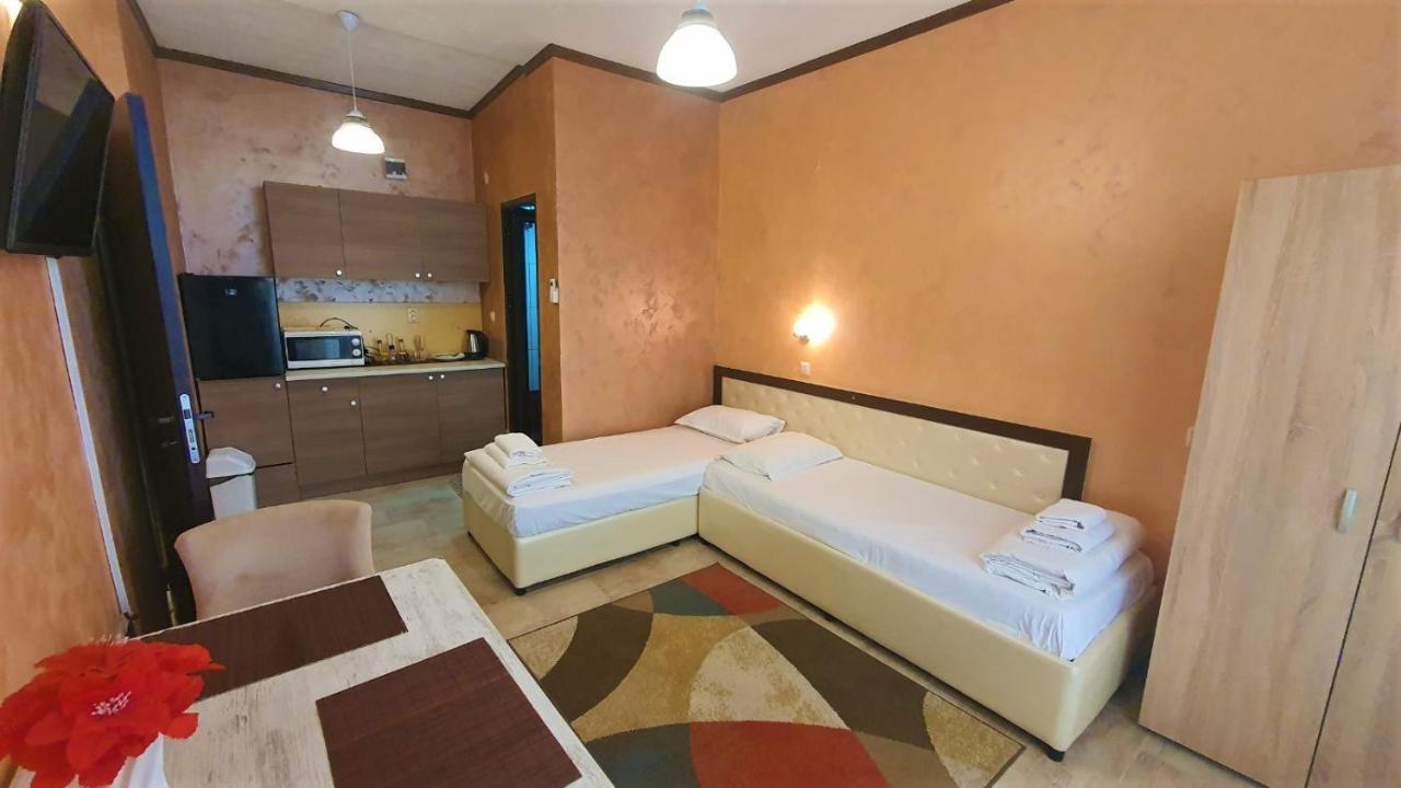 Хотел Дунав Свищов Hostel Ngoại thất bức ảnh